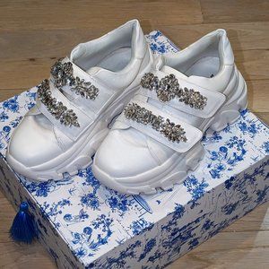 She is Cheval "Blame it on the Bougie" White Sneaker -Size 10 fits like a size 9